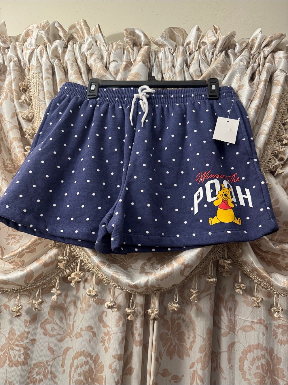 Winnie The Pooh Casual Shorts Size: XL